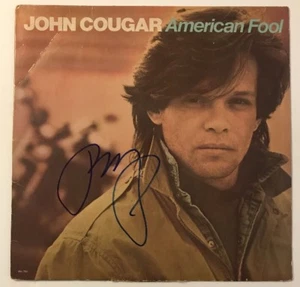 John Cougar Melloncamp signed American Fool LP Vinyl JSA # Q64635 Autogramm - Bild 1 von 3
