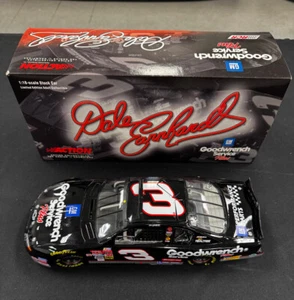 Action Racing Dale Earnhardt #3 2001 Goodwrench Service+ Chevy Monte Carlo 1:18 - Picture 1 of 3