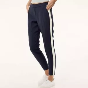 Pantaloni Aritzia Babaton Conan pull on righe bianche blu navy taglia 8 casual lavoro carriera - Foto 1 di 3