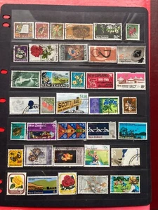 NEW ZEALAND STAMPS - MIXED LOT - DECIMAL - ALL DIFFERENT. - Picture 1 of 1