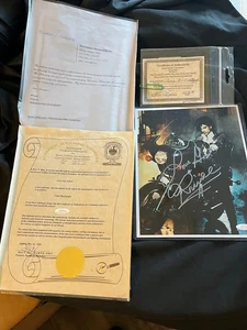 Foto a color firmada a mano Prince Purple Rain con certificado de autenticidad - ¡Excelente y rara! - Imagen 1 de 10