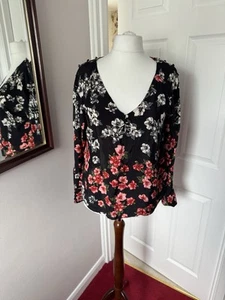 Monsoon Black Floral V Neck Top Size 14. Shoulder Button Detail - Picture 1 of 17