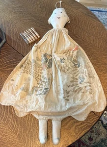 ANTIGUA MUÑECA DE GRANJA DE ARTE POPULAR DE 1920 36” ROPA PIN MUÑECA/BOLSA CON ALFILERES DE MADERA - Imagen 1 de 13