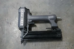 Craftsman air 16ga Finish Nailer 3/4-2” - Picture 1 of 2