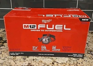 NUEVA N CAJA Milwaukee FUEL 2530-20 Sierra Circular Inalámbrica 5 3/8" Hoja M12 12 Voltios - Imagen 1 de 8
