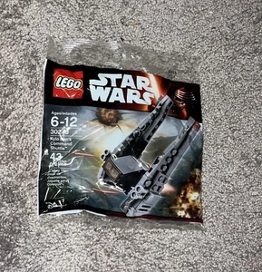 LEGO Star Wars: Kylo Ren's Command Shuttle (30279) - Bild 1 von 2