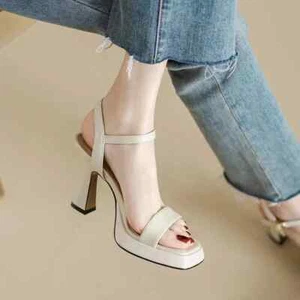 Scarpe donna retrò suola spessa estive nuovo stile testa quadrata moda tacchi alti - Foto 1 di 27