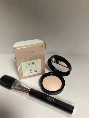 Laura Geller Baked Original Highlighter in French Kiss 1.8g & Brush - Image 1 of 4