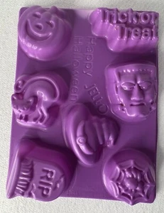 HAPPY HALLOWEEN JELLO Jiggler Plastic Mold Jello Shots Ice Candy Cat Pumpkin - Picture 1 of 5