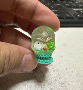 Kostenloser Versand Papierkorb Ghostly Rollmülleimer exklusiv Skummy Totenkopf durchscheinend  - Bild 1 von 3