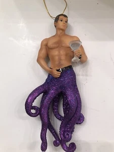 Diciembre Diamantes OCTOTINI Halloween Merman Ornamento RARO - Imagen 1 de 4