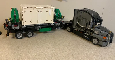 Lego Technic 42078 Semi Truck Trailer  No Box, Incl. Manual - RETIRED! - Image 1 of 4