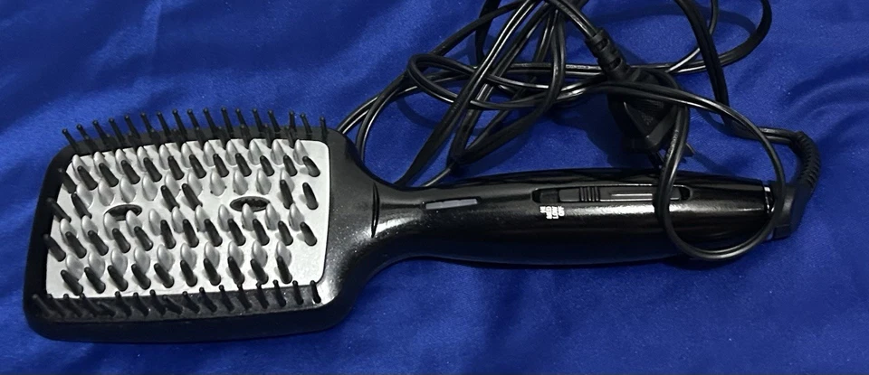 INFINITIPRO BY CONAIR Diamond-Infused Ceramic Smoothing Hot Brush BC7R2 Working - Image 1 of 2