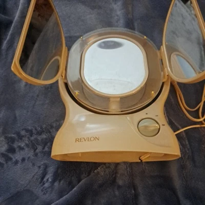 Vintage Revlon Lighted Makeup Mirror Trifold Vanity Flip Side Magnifying RV-964 - Image 1 of 4