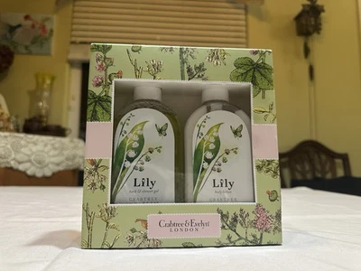 Loción corporal y gel de baño y ducha Crabtree & Evelyn Lily of The Valley 8 oz cada uno Foto 1 de 2