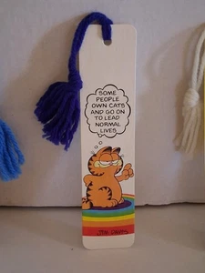 Vintage 1978 Garfield Some Own Cats & Lead Normal Lives Bookmark Jim Davis - Picture 1 of 4