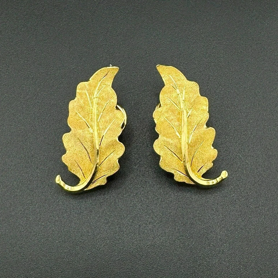 VINTAGE FEDERICO BUCCELLATI OAK LEAF EARRINGS - 18K YELLOW GOLD - 1970S - Image 1 of 1