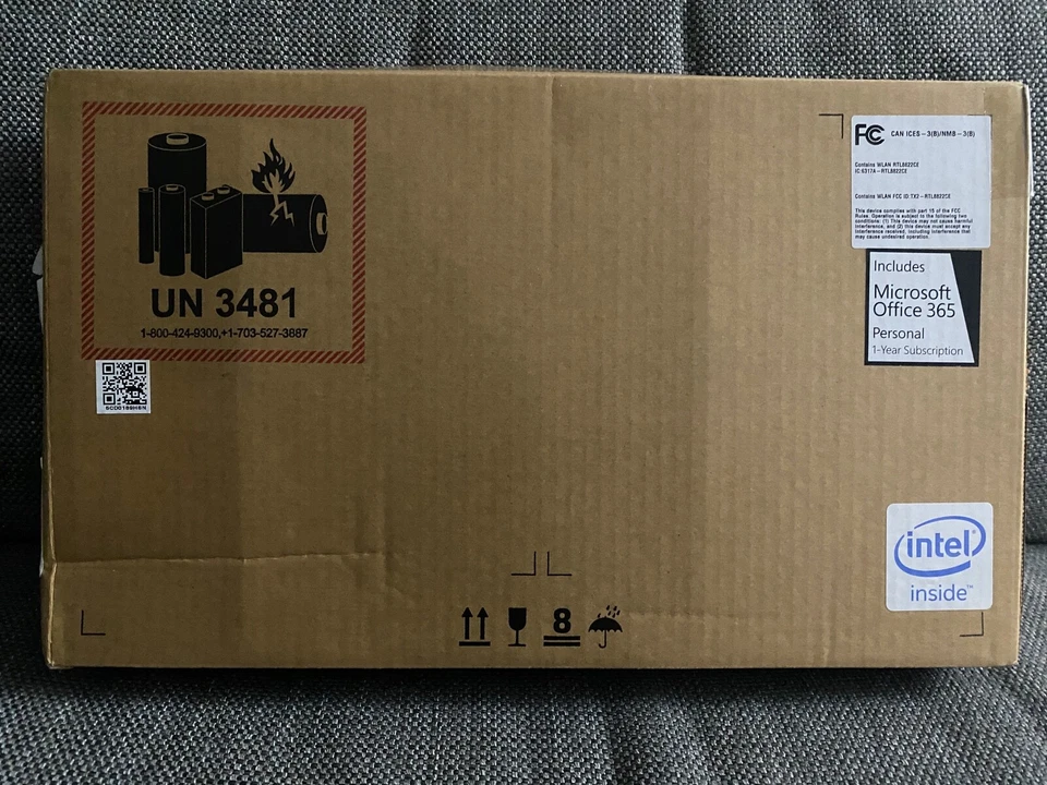 HP 11-ak1010nr Stream Laptop 11.6" 32GB eMMC x5-E8000 1.1GHz 4GB Windows 10 Home - Image 1 of 4