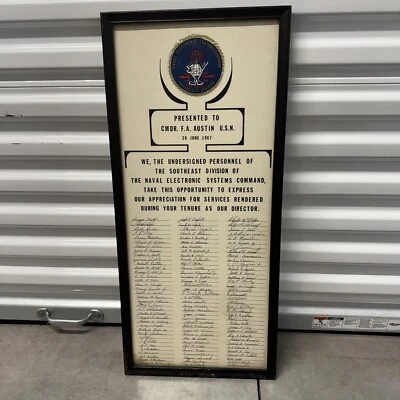 Posee esta pieza de historia 1967 | Comando de sistemas electrónicos navales | 108 signos Foto 1 de 4