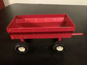 Vintage Ertl Die Cast Farm Trailer Red - Picture 1 of 12