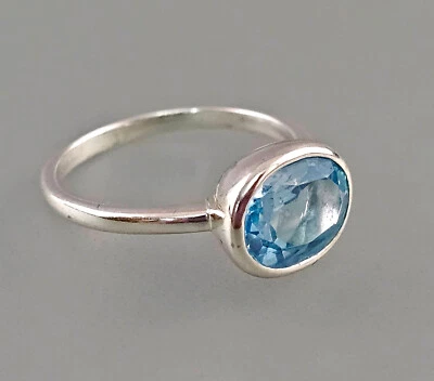 9923521 Anello In Argento 925 Con Topazio Blu Chiaro Taglia 56,5 Vintage - Immagine 1 di 3
