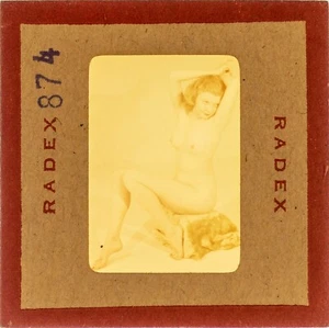 Vintage 35mm 2x2 Pellicola Trasparenza Foto Slide Art NUDO Radex 874 - Foto 1 di 1