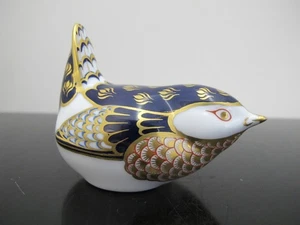 ROYAL CROWN DERBY Miniature Blue Gold Bone China WREN Bird Paperweight Figurine - Picture 1 of 7