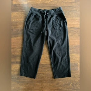 Athletic Works schwarze Cropped Hose Größe Small S 4-6 Jogginghose Capri Lounge - Bild 1 von 4