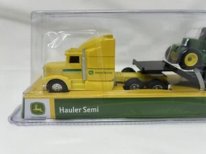 TOMY John Deere Hauler Semi & Van Trailer Set 1:64 Brand New in Package - Picture 1 of 4