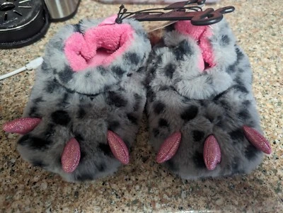 Toddler Girl’s Wonder Nation Monster Claw House Slippers, Size 6 - Image 1 of 4