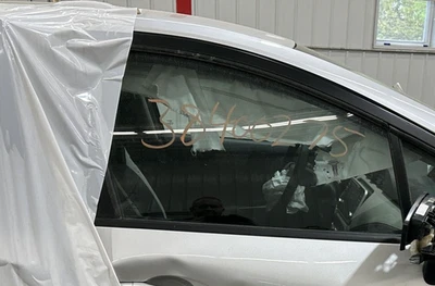 20-24 NISSAN VERSA PASSAGEIRO DIANTEIRO DIREITO PORTA JANELA DE VIDRO SOMENTE - Imagem 1 de 4