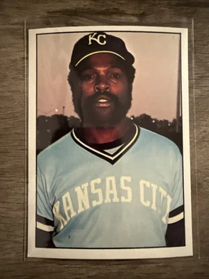 1975 SSPC - #176 HAL MCRAE - KANSAS CITY ROYALS - - Image 1 of 2