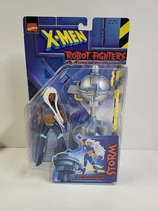 X-Men Robot Fighters "Storm" Actionfigur auf Karte 1997 - Bild 1 von 8