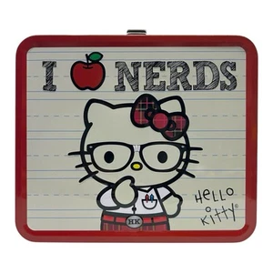 Fiambrera Hello Kitty Loungefly “I Love Nerds” roja a cuadros de metal Sanrio 2009 - Imagen 1 de 7