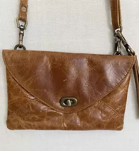 Dodi Lynch Distressed Tan Bag Clutch - Picture 1 of 5