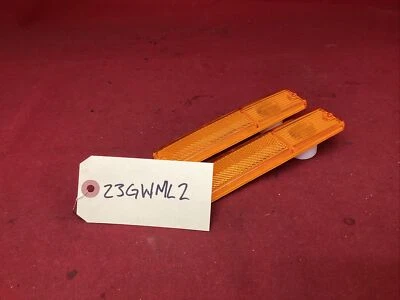 1984- 1991 JEEP GRAND WAGONEER SIDE MARKER LIGHT LENS 2 PIECE SET. FRONT AMBER. - Image 1 of 3