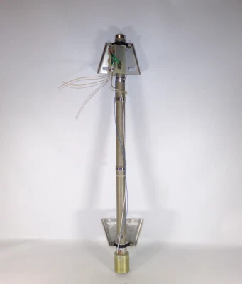 Transmisor de cantidad de combustible Lockheed Martin C-130, 695799-243, 20047-0101, Rev E Foto 1 de 4