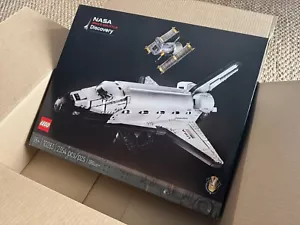 LEGO Icons 10283 NASA Space Shuttle Discovery — New, Sealed, Minor Box Wear - Picture 1 of 9