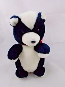Dakin Skunk Plush 8 Inch Tall 1985 Stuffed Animal Toy - Picture 1 of 9