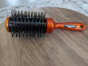 New! Conair Infiniti Pro Ultimate Root Booster Round Hair Brush, 1-Piece - Picture 1 of 3