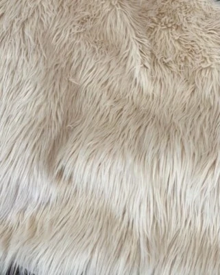 Tela de piel sintética peluda 60" de ancho - colores surtidos Foto 1 de 2