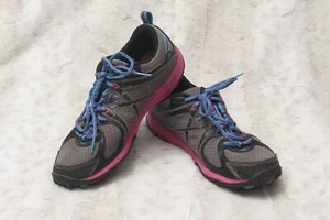 New Balance 69v1 grau pink Laufen Gehen Turnschuhe Schuhe Damengröße 8 - Bild 1 von 11
