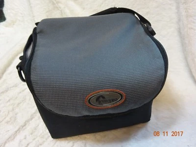 Lowepro D-Res 40 AW DSLR CAMERA CASE TRACKED POSTAGE — 第 1/3 张图片