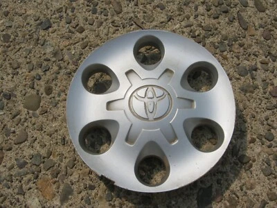 Tapacubos tapa central Toyota Tundra Sequoia 2003 2004 de una fábrica Foto 1 de 4