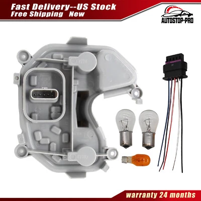 Rear Left Tail Lamp Bracket & Plug Bulb for Jeep Renegade 2015 2016 2017-2023 - Image 1 of 4