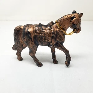 Weihnachtsschmuck Pferd Sattel braun Western Cowboy Stil Kunststoff Metall Trense - Bild 1 von 8