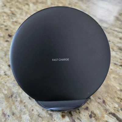 Samsung Fast Charge Wireless Charging Stand - Image 1 of 3