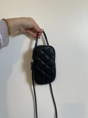H&M black quilted phone cross body bag - Image 1 of 4