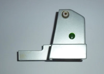 CACHE LAMPE EXCITATRICE POUR PROJECTEUR BAUER - Image 1 of 4