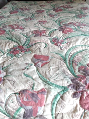 Custom-Made Quilted Floral Pattern Full Size Bedspread - Image 1 of 4